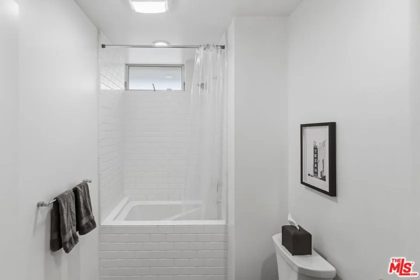 5806 Waring Avenue #14 photo 23