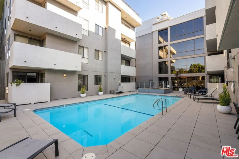 12115 San Vicente Boulevard #404 photo 20