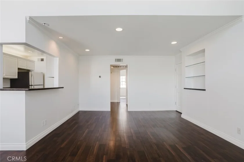 21529 Saticoy Street #217 photo 9
