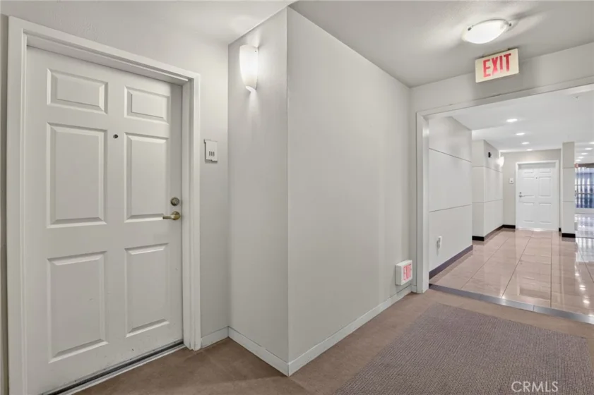 160 S Hudson Avenue #111 photo 6