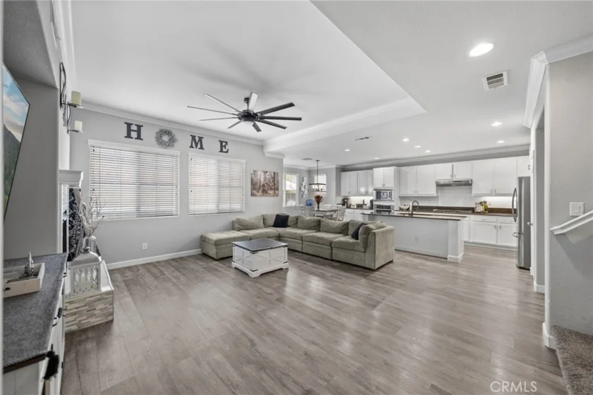 40259 Hannah Way photo 1