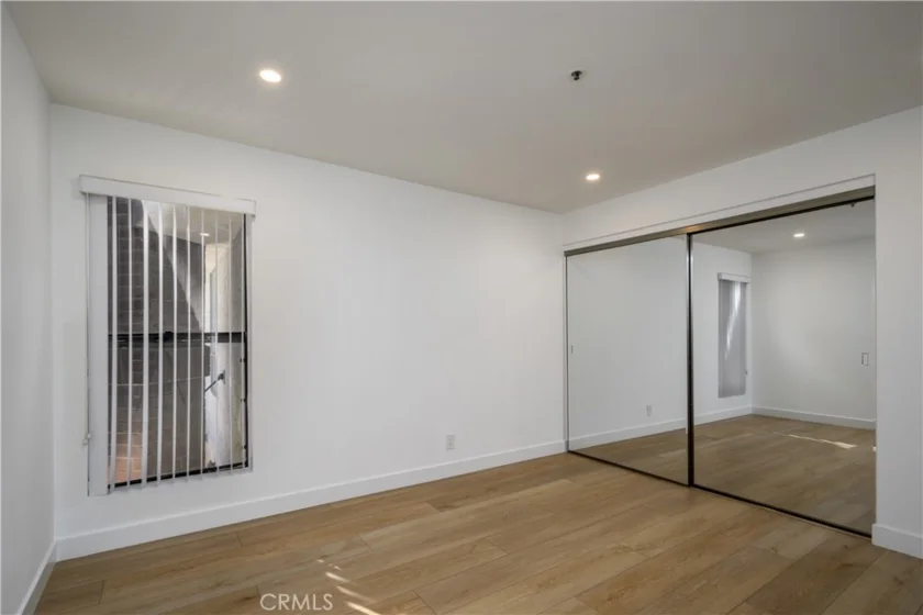 35 Linden photo 17