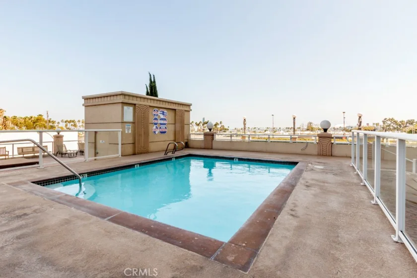 388 E Ocean Boulevard #1415 photo 31
