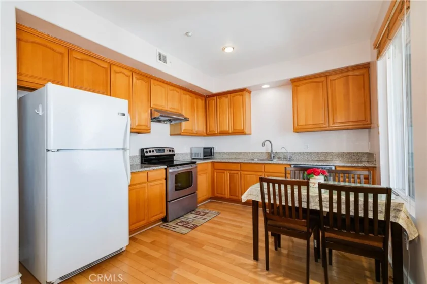 109 N 4th Street #303 photo 28