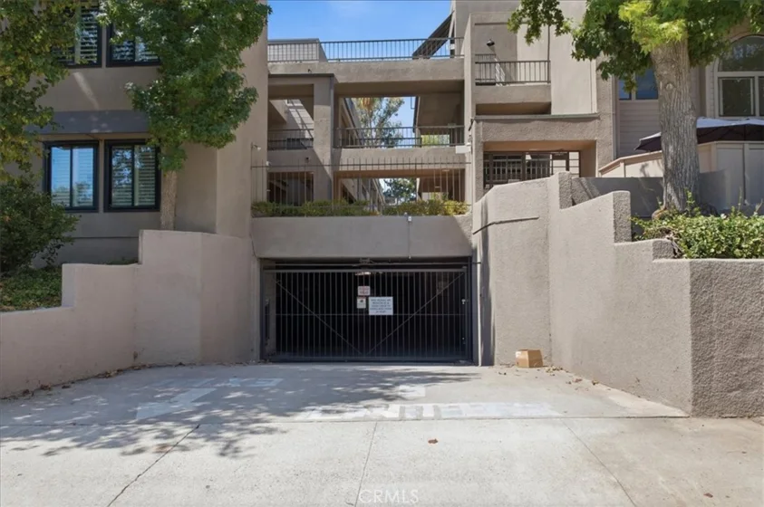 1310 E Orange Grove #102 photo 7