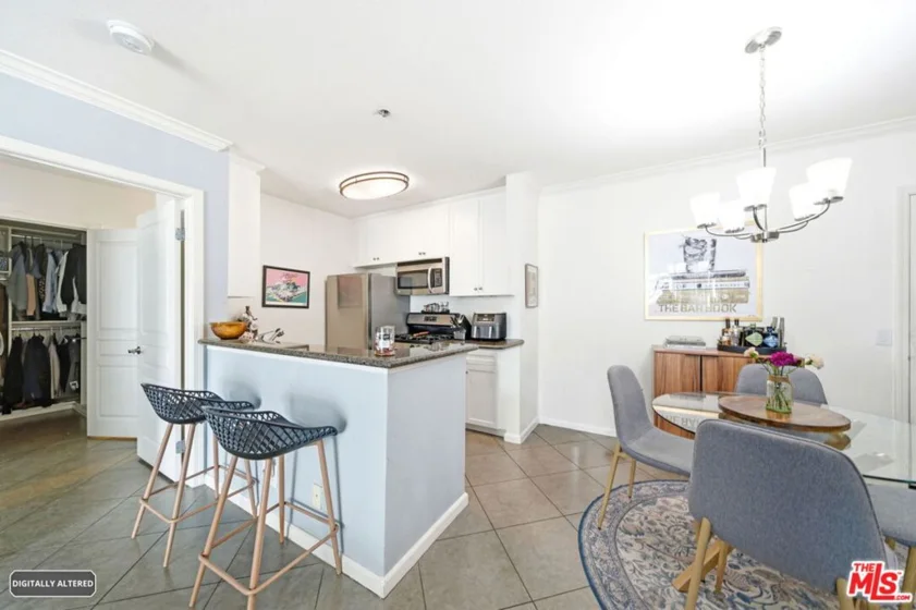 7320 Hawthorn Avenue #410 photo 30