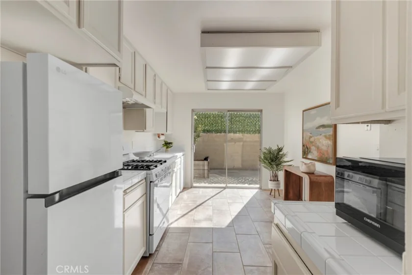 17221 Roscoe Boulevard #2 photo 10