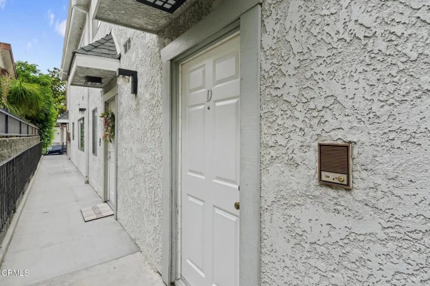 544 E Magnolia #D photo 4