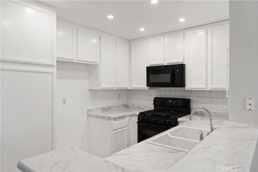 13100 Bromont Avenue #15 photo 10