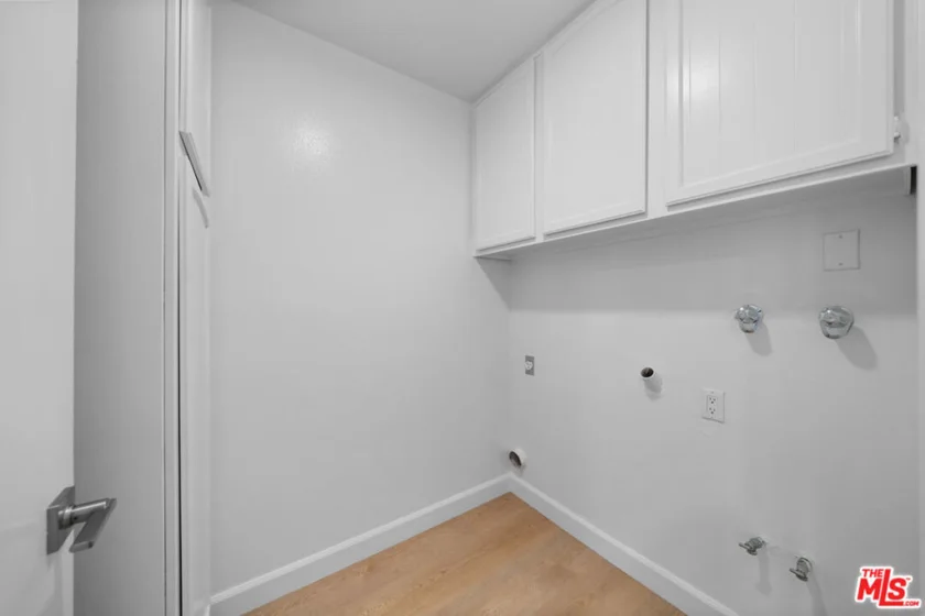 4477 Wilshire Boulevard #308 photo 35