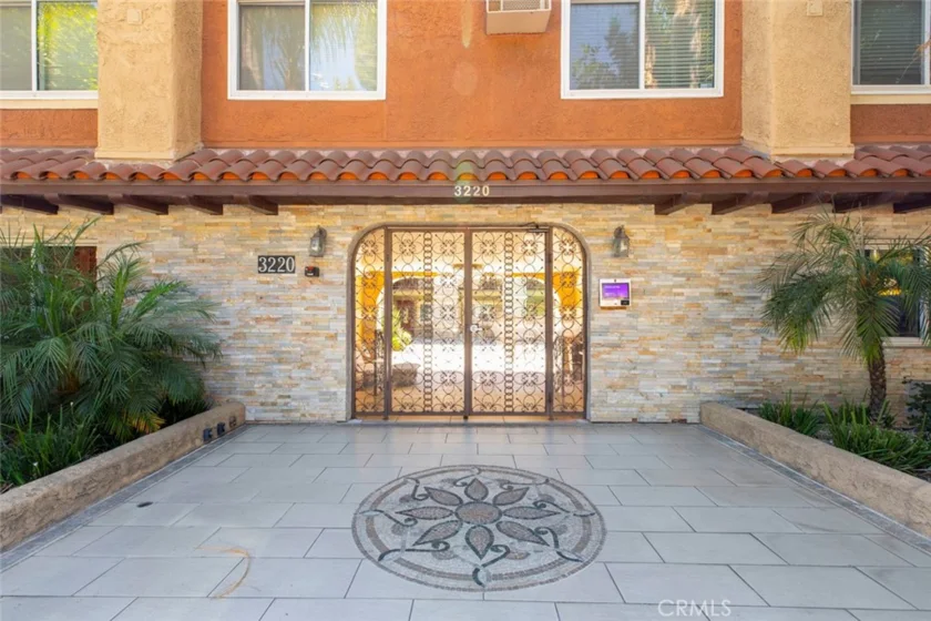 3220 Altura Avenue #217 photo 2