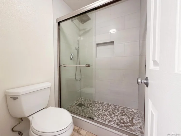7405 Charmant Drive #2013 photo 4