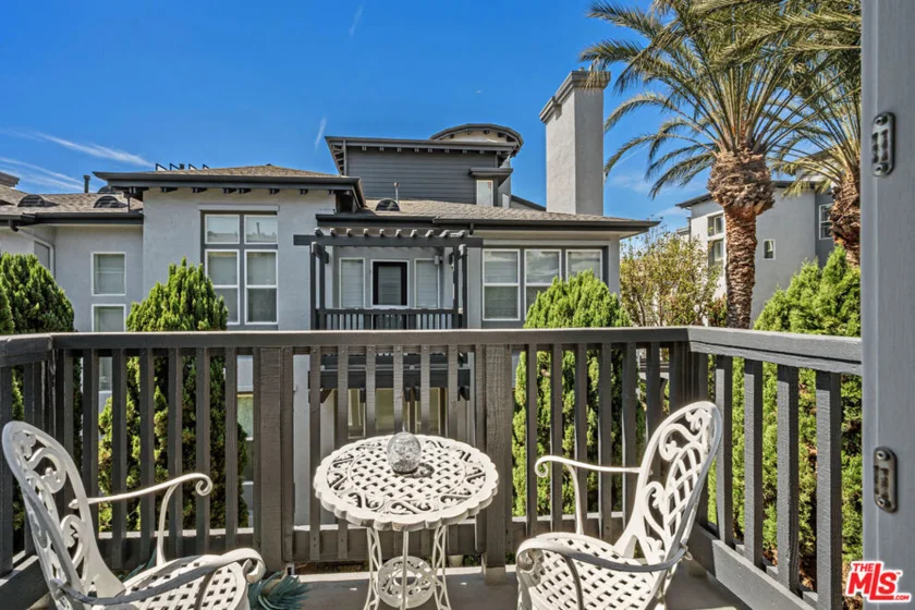 5800 Seawalk Drive #2 photo 22