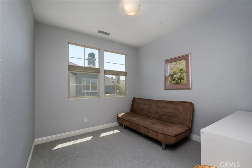 634 S Melrose photo 13