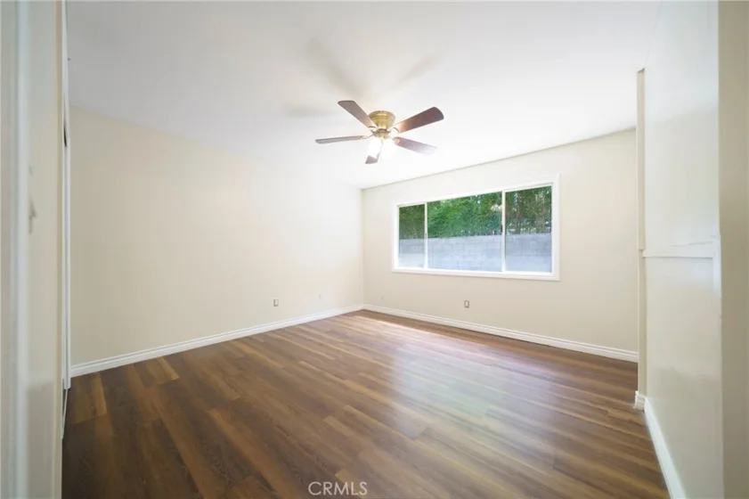 8120 Canby Ave #6 photo 20