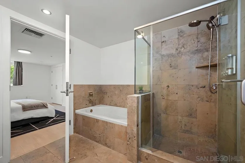 1325 Pacific Highway #313 photo 22