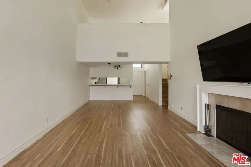 1900 Vine Street #403 photo 54