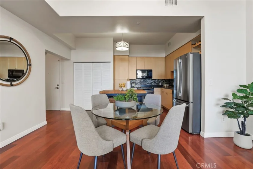 388 E Ocean Boulevard #305 photo 11