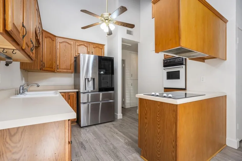 513 Shady Lane #B photo 18