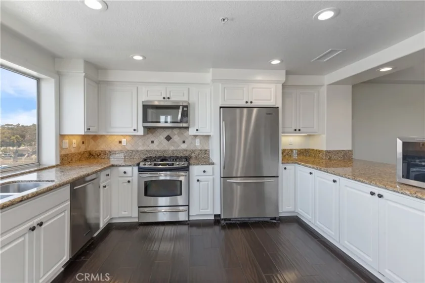 4167 Warner #301 photo 20