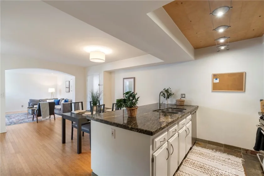 740 N Kings Road #208 photo 8