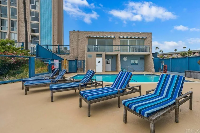 1200 N Harbor Drive #16B photo 31