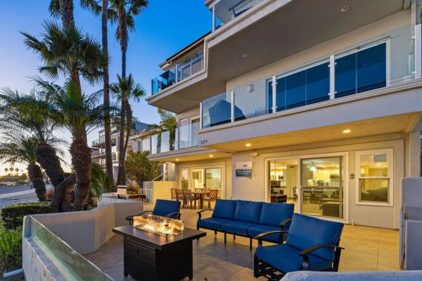 1177 Pacific Beach Drive ##A photo 3