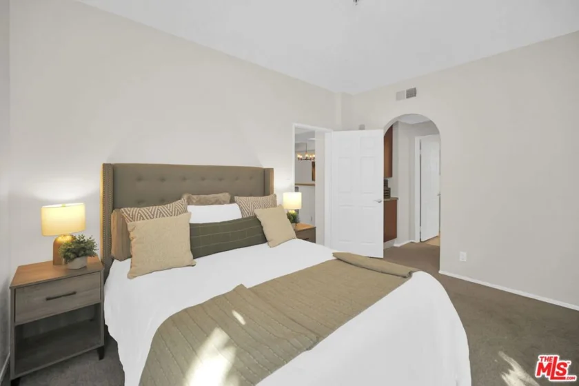 620 S Gramercy Place #135 photo 5
