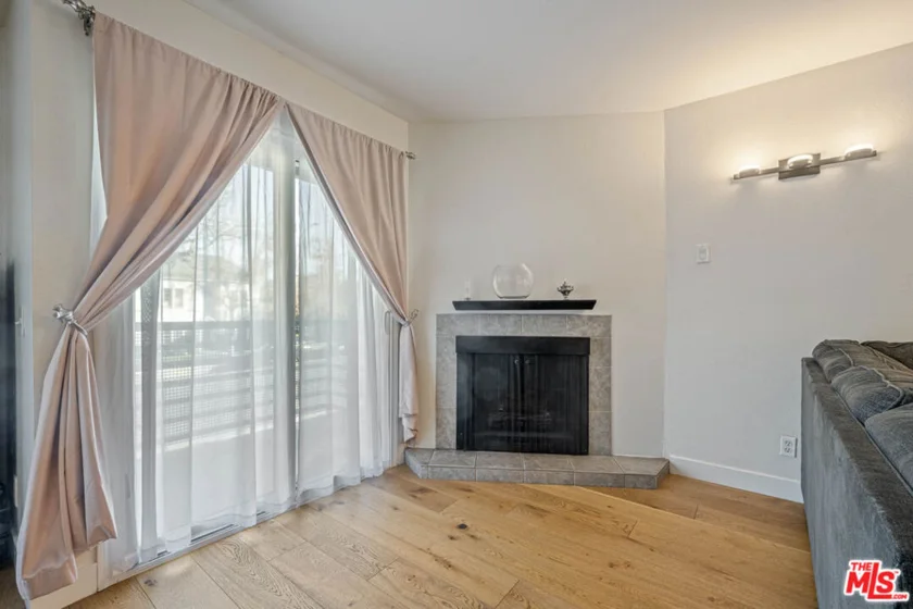 1515 S Beverly Drive #201 photo 16