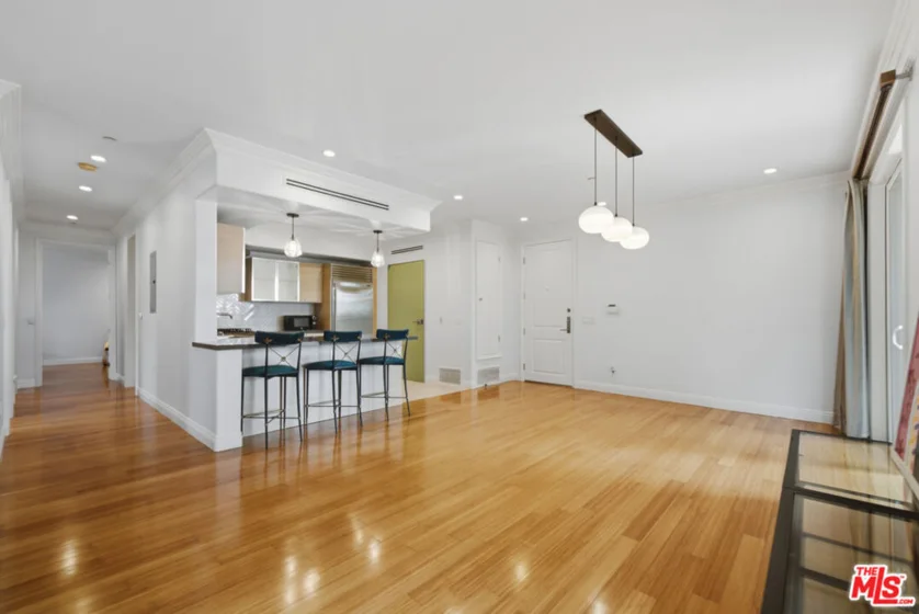 8121 Norton Avenue #201 photo 8