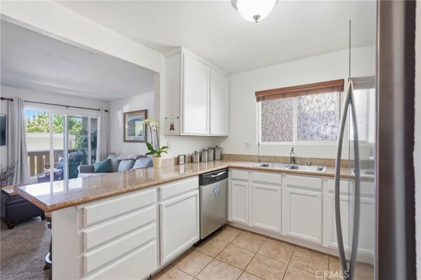 830 W Lincoln Avenue #180 photo 3