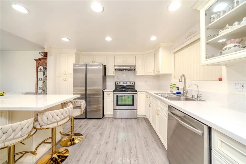 5539 Cajon photo 8