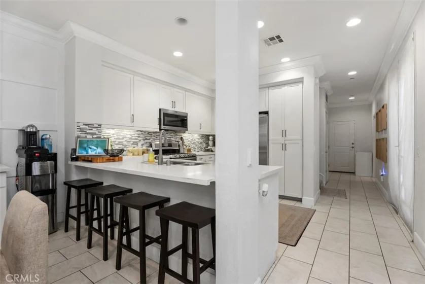 1487 Montgomery photo 13
