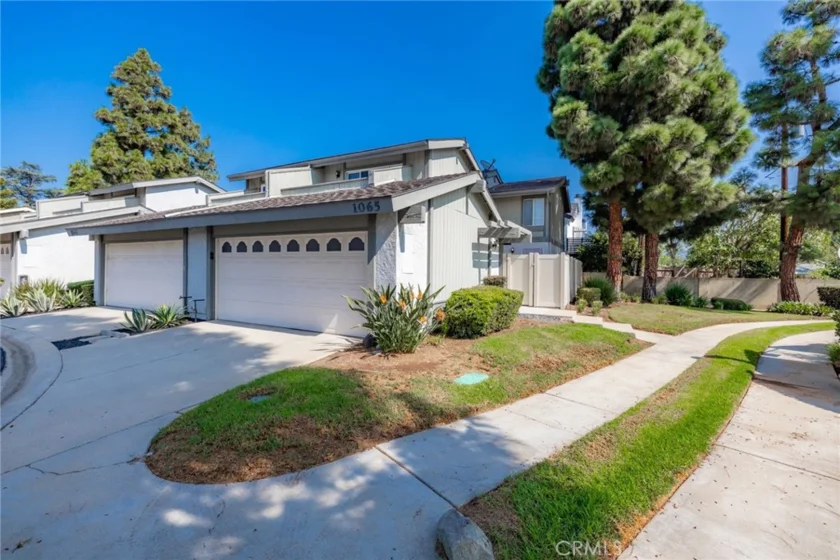 1065 Tustin Pines Way photo 1