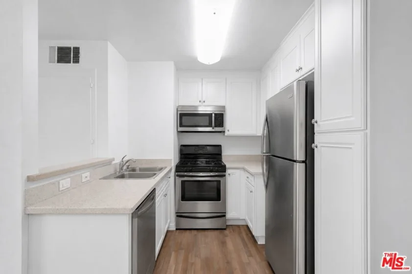 5535 Canoga Avenue #317 photo 5
