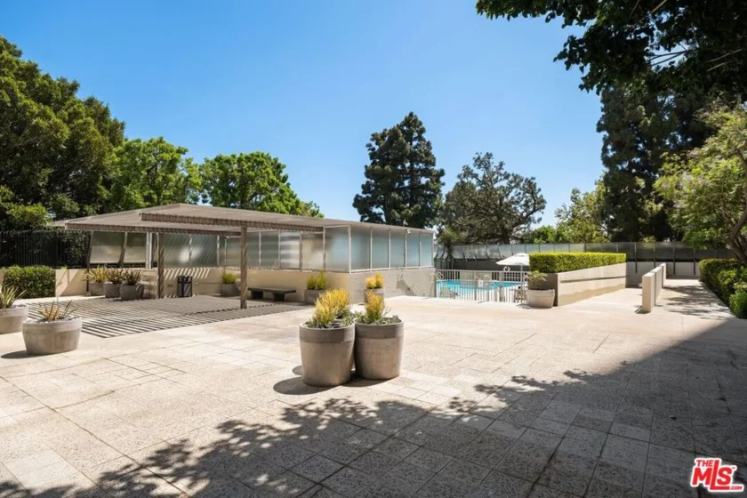 2220 Avenue Of The Stars #2203 photo 15