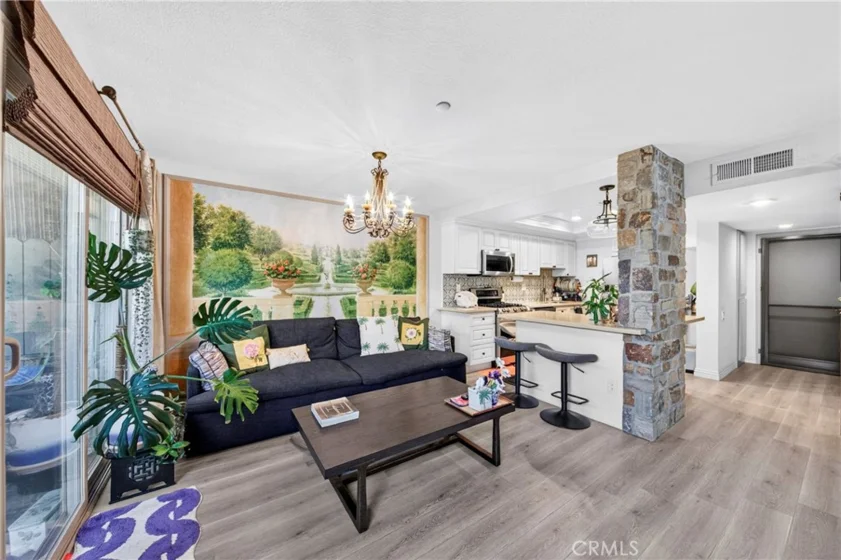 9522 Linda Ln photo 14