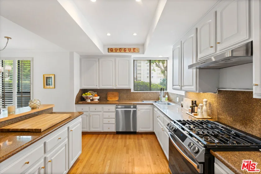12115 San Vicente Boulevard #111 photo 12