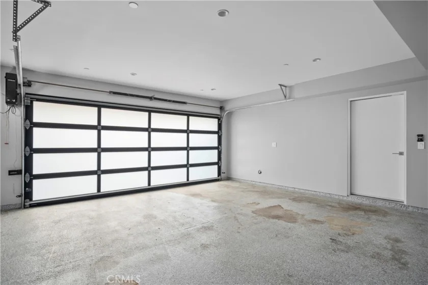 14157 Tiara Street #101 photo 25
