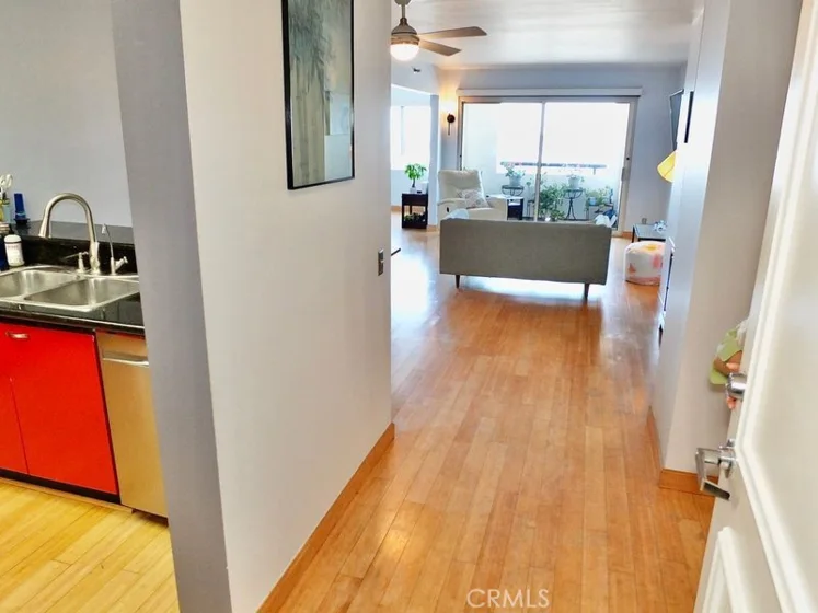 525 E Seaside Way 1007 photo 52