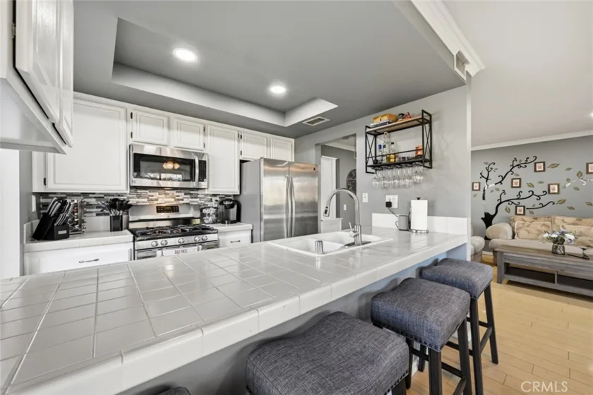 1016 Grape Street photo 13