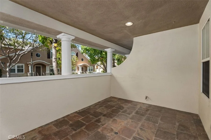 44 Burlingame photo 8