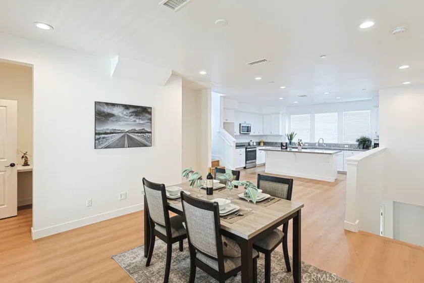 1410 N Harbor #1 photo 10
