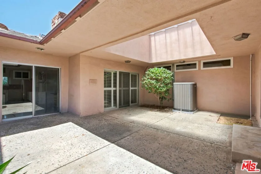 5452 W 57th Street photo 20