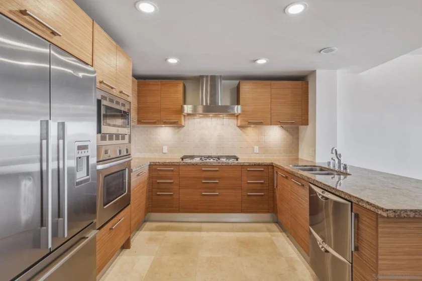1431 Pacific Highway #411 photo 13