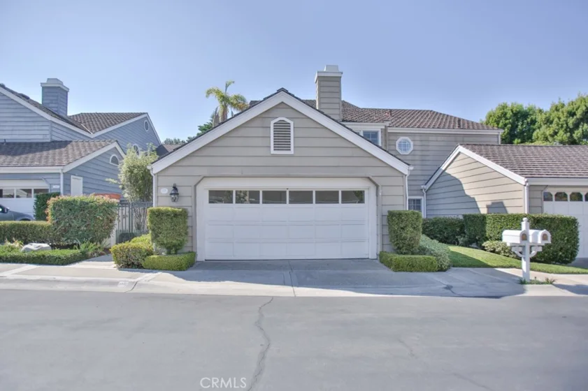 25 Hillsdale Drive #6 photo 1