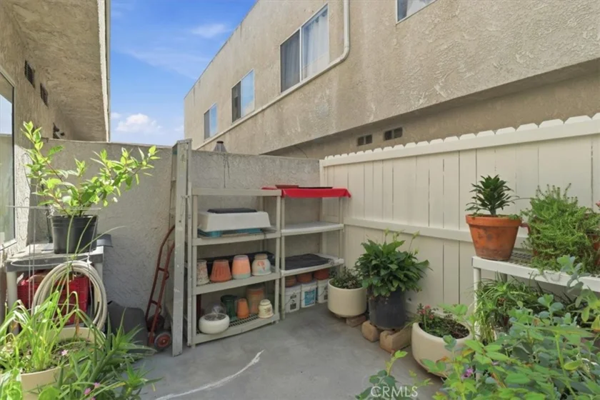 9146 Tobias Avenue #4 photo 7
