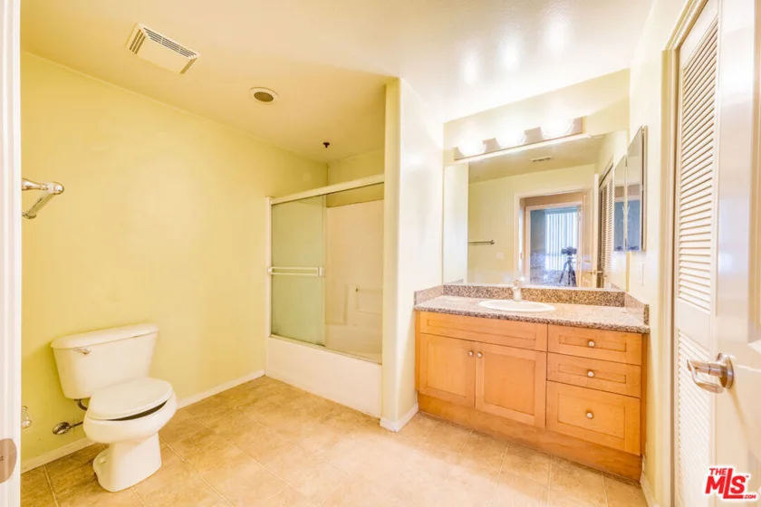 100 S Alameda Street #154 photo 5