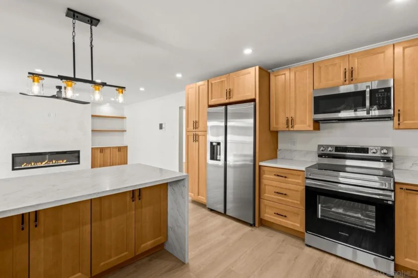 1328 Iris Ave Unit 5 photo 6