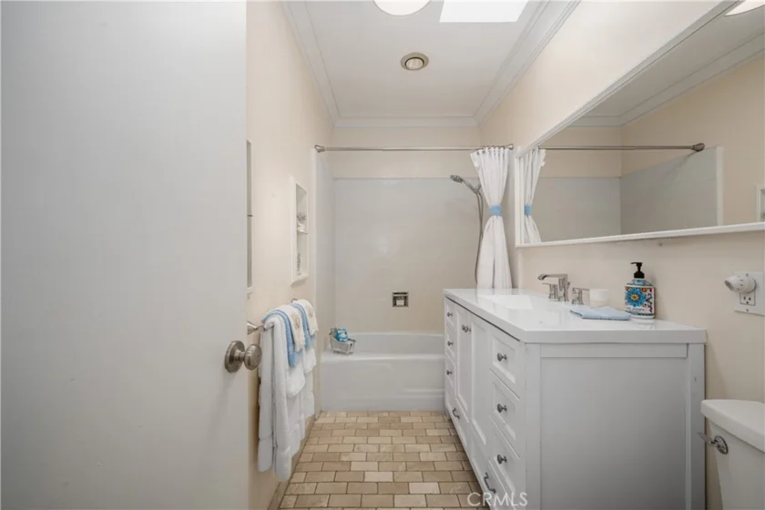 3401 E 1st Street #5 photo 43